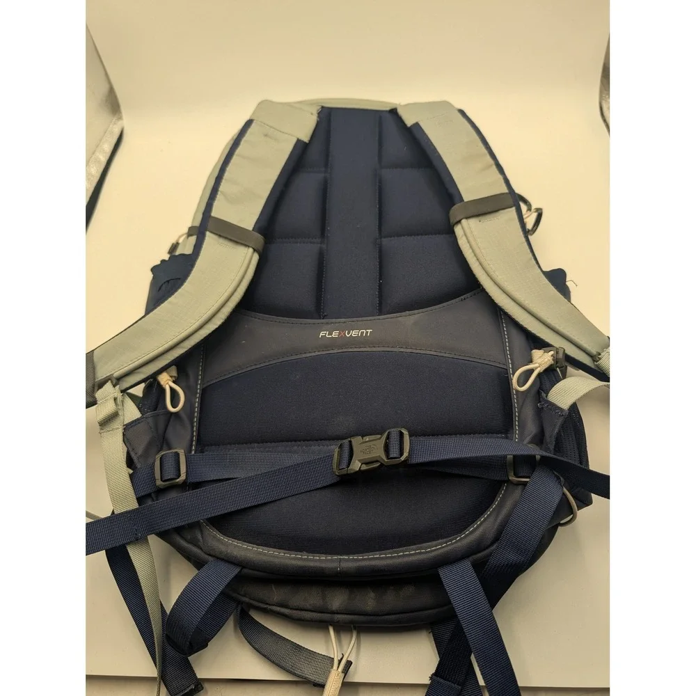 The North Face Borealis Backpack Blue Grey FlexVent Laptop Bag NF0A52SE